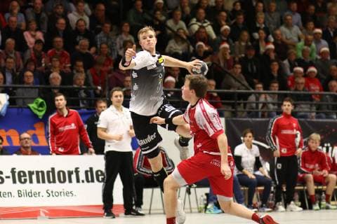 Goal scored by Lucas Firnhaber Essen TuS Ferndorf vs. TuSEM Essen Handball 2 Bundesliga 05 12 2018 TuS Ferndorf vs. TuSEM Essen Handball 2 Bundesliga 05 12 2018 Kreuztal Copyright: xEIBNER RenexWeissx EP_RWS