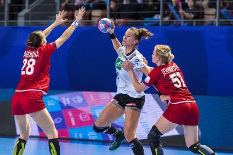 Handball Women European Championship Germany Czech Republic Preliminary Round Group D 3 Matchday in the Brest Arena v li Sarka Marcikova Czech Republic Nellingen Emily Boelk B ölk Germany Thueringer HC Marketa Jerabkova Czech Republic Brest Arena Brest France