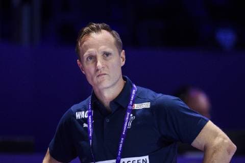 181206 Klavs Bruun J¿rgensen head coach of Denmark during the EHF European WomenÕs Handball Championship match between Denmark and France on Dec 6 2018 in Nantes Photo Ludvig Thunman BILDBYRN kod LT 35564  Copyright: LUDVIGxTHUNMAN BB181206LT043