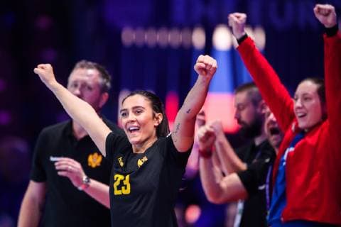 181206 Dijana Ujkic of Montenegro celebrates during the EHF European WomenÕs Handball Championship match between Sweden and Montenegro on Dec 6 2018 in Nantes Photo Ludvig Thunman BILDBYRN kod LT 35565  Copyright: LUDVIGxTHUNMAN BB181206LT089
