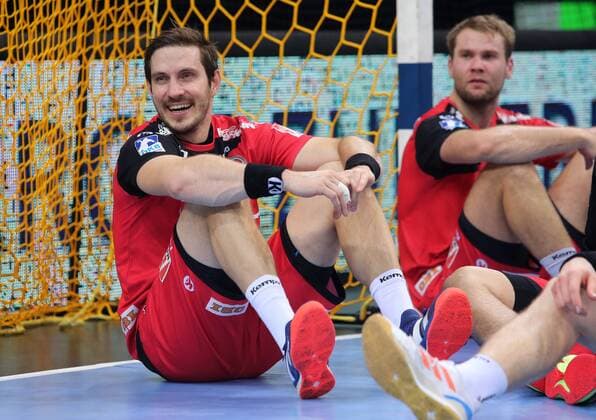 BAU 06 12 2018 Ludwigsburg Handball SGBBM Bietigheim vs. HC Erlangen Michael Haaß Erlangen left