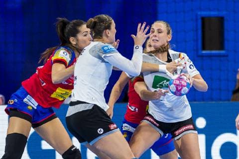 Handball Women European Championship Spain Germany Main Round Group 2 1 Matchday at Palais des Sports Julia Behnke Germany Metzingen Alicia Stolle Germany Thueringer HC Nancy Palais des Sports Jean Weille France