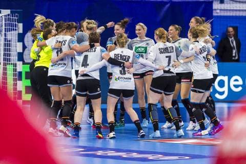 Handball Women European Championship Spain Germany Main Round Group 2 1 Matchday at the Palais des Sports the team of Germany Final Cheers Final Cheers Emotion Joy Nancy Palais des Sports Jean Weille France