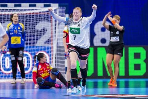 Handball Women European Championship Spain Germany Main Round Group 2 1 Matchday at the Palais des Sports Meike Schmelzer Germany Thueringer HC Nancy Palais des Sports Jean Weille France