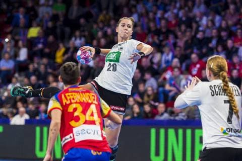 Handball Women European Championship Spain Germany Main Round Group 2 1 Matchday at Palais des Sports v li Alicia Fernandez Fraga Spain Emily Boelk Bölk Germany Thuringia HC Meike Schmelzer Germany Thuringia HC Nancy Palais des Sports Jean Weille France