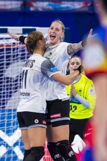 Handball Women European Championship Spain Germany Main Round Group 2 1 Matchday at the Palais des Sports v li Xenia Smits Germany Metz Luisa Schulze Germany Bietigheim Nancy Palais des Sports Jean Weille France