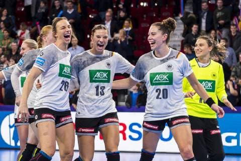 Handball Women European Championship Spain Germany Main Round Group 2 1 Matchday at the Palais des Sports v li Angie Geschke Germany Oldenburg Julia Behnke Germany Metzingen Emily Boelk Bölk Germany Thueringer HC Nancy Palais des Sports Jean Weille France