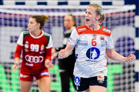 181207 Heidi L¿ke of Norway celebrates during the EHF European WomenÕs Handball Championship match between Hungary and Norway on December 7 2018 in Nancy Photo Fredrik Varfjell BILDBYRN kod FV 150179  Copyright: FREDRIKxVARFJELL BB181207FV071