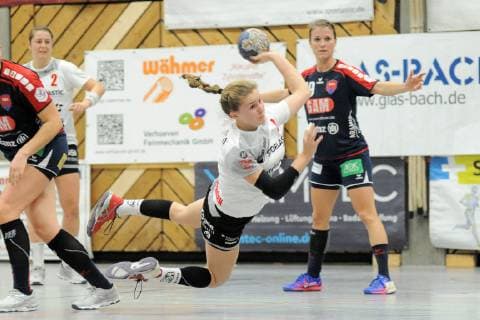 Nina Fischer TG Nuertingen 4 TG Nuertingen Handball League 07 12 2018 Photo TBaur Eibner TG Nuertingen vs SG H2Ku Herrenberg Kuties Nuertingen Copyright: xToBaurx EibnerxPressefotox EP_TB