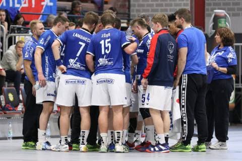 Time-out TV 05 07 Huettenberg TuS N Luebbecke vs TV 05 07 Huettenberg Handball 2 Bundesliga 08 12 2018 TuS N Luebbecke vs TV 05 07 Huettenberg Handball 2 Bundesliga 08 12 2018 Luebbecke Copyright: xEIBNER JanxStrohdiekx EP_JSK