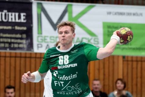 Germany Würzburg s Oliver Arena 08 12 2018 Handball 2 Bundesliga DJK Rimpar Wölfe TSV Bayer Dormagen Bild v l Julian Sauer DJK Rimpar Wölfe 68 und Benjamin Richter TSV Bayer Dormagen 23 Copyright: HMBxMedia xHeikoxBecker