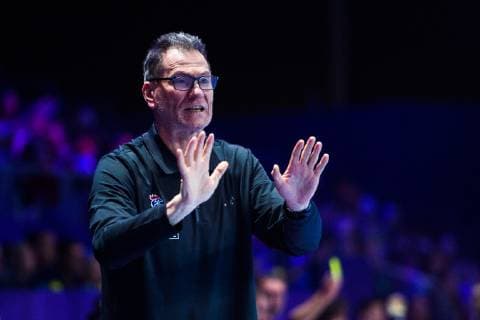 181209 Olivier Krumbholz head coach of France during the EHF European WomenÕs Handball Championship match between Sweden and France on Dec 9 2018 in Nantes Photo Ludvig Thunman BILDBYRN kod LT 35567  Copyright: LUDVIGxTHUNMAN BB181209LT007