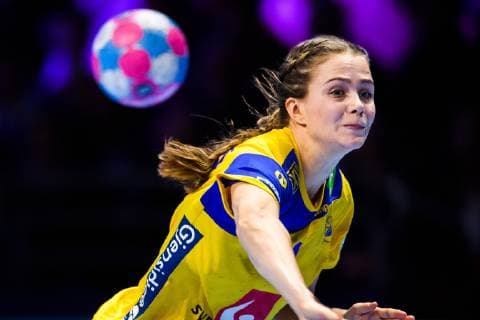 181209 Olivia Mellegard of Sweden during the EHF European WomenÕs Handball Championship match between Sweden and France on Dec 9 2018 in Nantes Photo Ludvig Thunman BILDBYRN kod LT 35567  Copyright: LUDVIGxTHUNMAN BB181209LT022