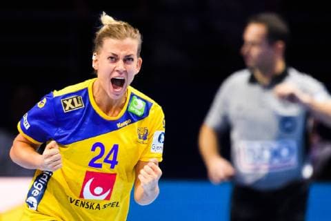 181209 Nathalie Hagman of Sweden celebrates during the EHF European WomenÕs Handball Championship match between Sweden and France on Dec 9 2018 in Nantes Photo Ludvig Thunman BILDBYRN kod LT 35567  Copyright: LUDVIGxTHUNMAN BB181209LT049