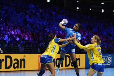 Grace Zaadi (France) HANDBALL : Suede vs France - Euro feminin 2018 - 09 12 2018 RonanHoussin Panoramic 