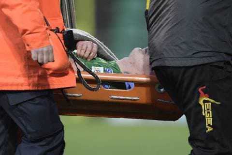 Lommel s Timo Cauwenberg leaves the pitch on a stretcher after being injured during a soccer game between Lommel SK and Royals Union Saint-Gilloise, Sunday 09 December 2018 in Lommel, on the 18th day of the Proximus League 1B division of the Belgian soccer championship. YORICKxJANSENS  x05485964x