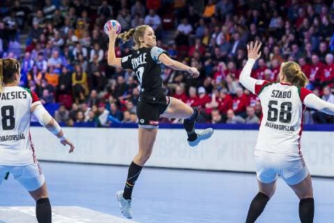 Handball Women European Championship Hungary Germany Main Round Group 2 2 Matchday at the Palais des Sports v li Aniko Kovacsics Hungary Alicia Stolle Germany Thueringer HC Laura Szabo Hungary Nancy Palais des Sports Jean Weille France
