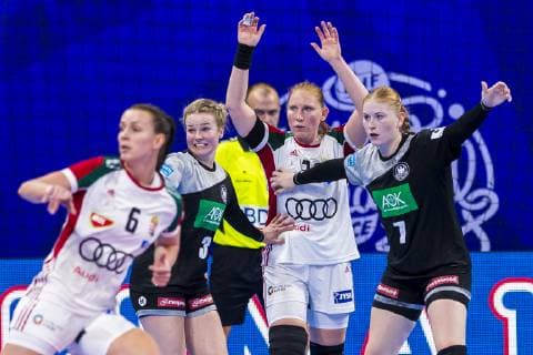 Handball Women European Championship Hungary Germany Main Round Group 2 2 Matchday at the Palais des Sports v li Amelie Berger Germany Leverkusen Gabriella Toth Hungary Meike Schmelzer Germany Thueringer HC Nancy Palais des Sports Jean Weille France