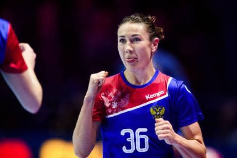 181209 Iuliia Managarova of Russia celebrates during the EHF European WomenÕs Handball Championship match between Serbia and Russia on December 9 2018 in Nantes Photo Ludvig Thunman BILDBYRN kod LT 35568  Copyright: LUDVIGxTHUNMAN BB181209LT084