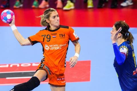 181209 Estavana Polman of Netherlands during the EHF European WomenÕs Handball Championship match between Netherlands and Romania on December 9 2018 in Nancy Photo Fredrik Varfjell BILDBYRN kod FV 150181  Copyright: FREDRIKxVARFJELL BB181209FV019