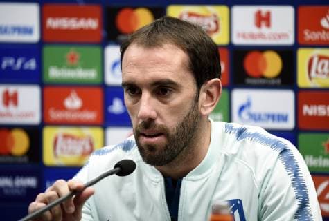BRUGGE, DECEMBER 10 : Atletico s captain Diego Roberto Godin pictured during press conference PK Pressekonferenz the day before the UEFA Champions League group A match between Club Brugge KV and Atletico Madrid on December 10, 2018 in Brugge, 10 12 2018 FOOTBALL : Conference de presse Atletico Madrid - Ligue des Champions - 10 12 2018 PhotoNews Panoramic 