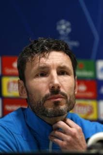 Fußball, CL, PSV Eindhoven Pressekonferenz Coach Mark van Bommel of PSV during a training session prior to the UEFA Champions League group B match between Internazionale Milan and PSV Eindhoven at Stadio Giuseppe Meazza on December 10, 2018 in Milan, Italy UEFA Champions League 2018 2019 xVIxVIxImagesx xJeroenxPutmansxIVx 13039362