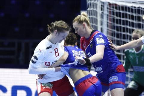 EM camp Danmark Russia in Nantes France Mandate 10 December 2018  Copyright: LiselottexSabroex COP104 spdk20181210-180913-L