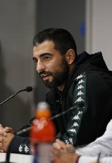 10th December 2018, Melwood, Liverpool, England, UEFA Champions League football, Liverpool versus Napoli press conference PK Pressekonferenz Raul Albiol of Napoli speaking to the media during today s press conference at Anfield ahead of tomorrow s Champions League match against Liverpool  ActionPlus12086766 AlanxMartin