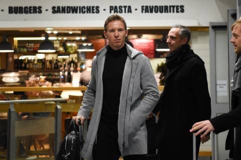 11 12 2018 xmeix Football UEFA Champions League TSG 1899 Hoffenheim Arrival of players at Manchester airport emspor v l Hoffenheim coach Julian Nagelsmann TSG 1899 Hoffenheim DFL DFB REGULATIONS PROHIBIT ANY USE OF PHOTOGRAPHS as IMAGE SEQUENCES and or QUASI VIDEO Manchetser prio:1
