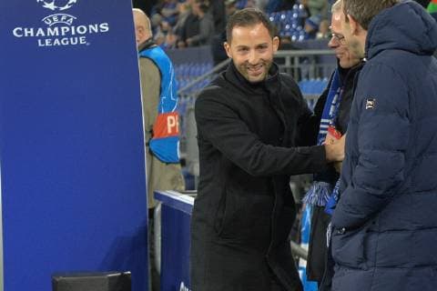 GER CL FC Schalke 04 vs locomotive Moskva locomotive Moscow 11 12 2018 Veltins Arena Gelsenkirchen GER CL FC Schalke 04 vs locomotive Moskva locomotive Moscow DFL regulations prohibit any use of photographs as image sequences and or quasi video in picture Domenico Tedesco FC Schalke 04 before the game nph Mauelshagen nph00321