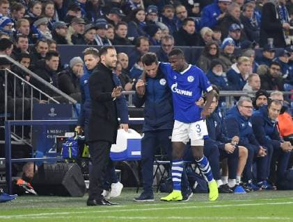 11 12 2018 football UEFA Champions League season 2018 2019 preliminary round 6 matchday FC Schalke 04 locomotive Moscow injury Hamza Mendyl FC Schalke 04 v re Hamza Mendyl FC Schalke 04 physiotherapist Thomas Kuehn Thomas Kühn FC Schalke 04 trainer Domenico Tedesco FC Schalke 04 Team2