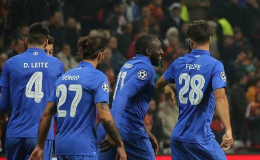 Porto players celebrate goal during Galatasaray - Porto Uefa Champions League Game at Turk Telekom Arena, Istanbul, 11th Dec. 2018  Copyright: TolgaxAdanali 16205137