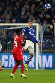 Matija Nastasic FC Schalke 04 goes to the header at the Champions League game season 2018 19 FC Schalke 04 locomotive Moscow Copyright Thomas Pakusch Copyright: Thomas Pakusch
