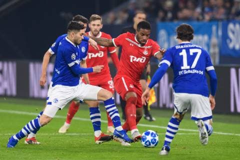 GER UEFA Champions League Group stage Group D FC Schalke 04 vs FC Lokomotiv Moskva Moscow 11 12 2018 VELTINS Arena Gelsenkirchen Germany GER UEFA Champions League Group stage Group D FC Schalke 04 vs FC Lokomotiv Moskva Moscow DFL REGULATIONS PROHIBIT ANY USE OF PHOTOGRAPHS AS IMAGE SEQUENCES AND OR QUASI VIDEO in picture duel between Jefferson Farfan 8 Moscow and Suat Serdar 8 Schalke Benjamin Goller 39 Schalke Benjamin Stambouli 17 Schalke nordphotox xKurth nph00016