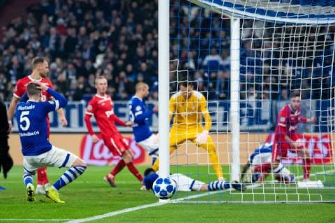 11 12 2018 xkvx Football UEFA Champions League FC Schalke 04 Lok Moscow emspor v l Goal chance by Matija Nastasic S04 Schalke 04 Suat Serdar S04 Schalke 04 Yevhen Konoplyanka S04 Schalke 04 DFL DFB REGULATIONS PROHIBIT ANY USE OF PHOTOGRAPHS as IMAGE SEQUENCES and or QUASI VIDEO Gelsenkirchen