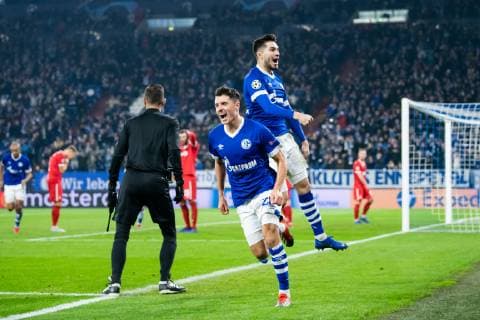 11 12 2018 xkvx Football UEFA Champions League FC Schalke 04 Lok Moskau emspor v l Goal celebration celebrate the goal to 1 0 by Alessandro Schoepf S04 Schalke 04 DFL DFL REGULATIONS PROHIBIT ANY USE OF PHOTOGRAPHS as IMAGE SEQUENCES and or QUASI VIDEO Gelsenkirchen