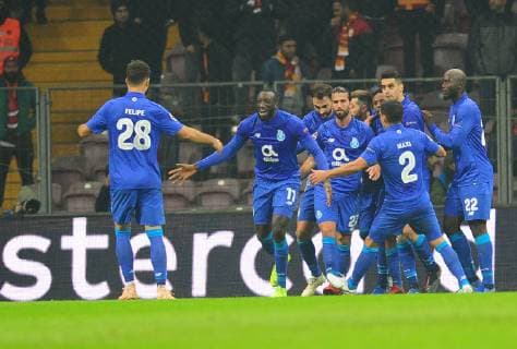 Porto players celebrates for Moussa Marega s goal during the Champions League group D match between Galatasaray and Porto at Turk Telkom Stadium n Istanbul , Turkey on December 11 , 2018. 