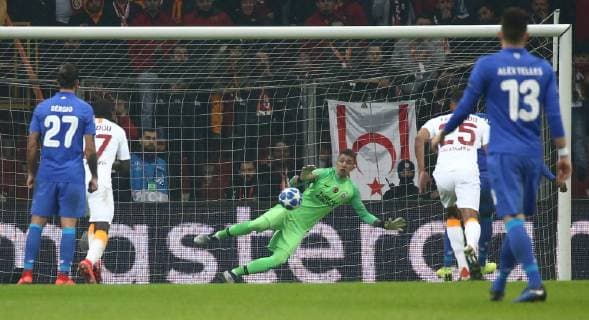 Goalkeeper Fernando Muslera of Galatasara during the Champions League group D match between Galatasaray and Porto at Turk Telkom Stadium n Istanbul , Turkey on December 11 , 2018. 