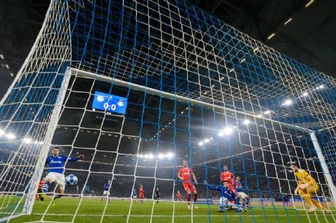 GER UEFA Champions League Group stage Group D FC Schalke 04 vs FC Lokomotiv Moskva Moscow 11 12 2018 VELTINS Arena Gelsenkirchen Germany GER UEFA Champions League Group stage Group D FC Schalke 04 vs FC Lokomotiv Moskva Moscow DFL REGULATIONS PROHIBIT ANY USE OF PHOTOGRAPHS AS IMAGE SEQUENCES AND OR QUASI VIDEO in picture Torchance Matija Nastasic 5 Schalke Suat Serdar 8 Schalke recorded with the backgate remote camera remote camera VIDEO Matija Nastasic 5 Schalke Suat Serdar 8 Schalke recorded with the backgate remote camera remote camera nordphotox xKurth nph00016