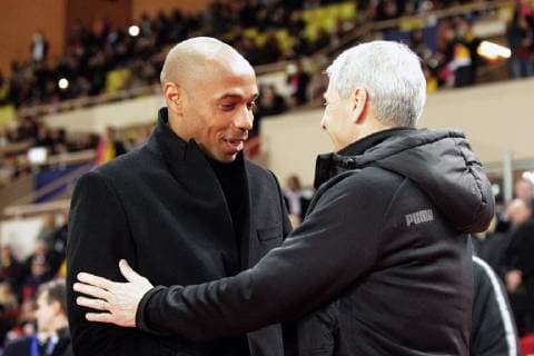v l Head coach Thierry Henry Monaco and head coach Lucien Favre Dortmund welcome each other at the game AS Monaco vs. Borussia Dortmund Football Champions League 11 12 2018 AS Monaco vs. Borussia Dortmund Football Champions League 11 12 2018 Monaco Copyright: xEIBNER MarioxHommesx EP_MHS