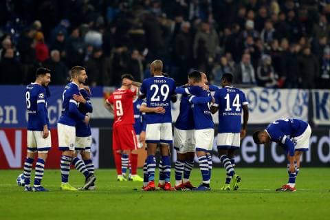 The players of FC Schalke 04 after the 1 0 victory at the Champions League game season 2018 19 FC Schalke 04 Locomotive Moscow Copyright Thomas Pakusch Copyright: Thomas Pakusch