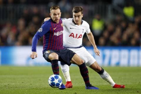 (l-r) Arthur Henrique Ramos de Oliveira Melo of FC Barcelona Barca Harry Winks of Tottenham Hotspur FC during the UEFA Champions League group B match between FC Barcelona and Tottenham Hotspur FC at the Camp Nou stadium on December 11, 2018 in Barcelona, Spain UEFA Champions League 2018 2019 xVIxVIxImagesx xMauricexvanxSteenxIVx 13046482