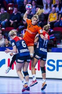 Handball Women European Championship Norway v Netherlands Main Round Group 2 3 Matchday at the Palais des Sports v li Heidi Loke Norway Estavana Polman Netherlands Malin Aune Norway Nancy Palais des Sports Jean Weille France