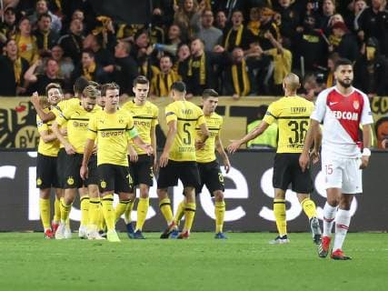 Monaco 11 12 2018 UEFA Champions League 2018 19 Season Group Phase Group A 6 Matchday AS Monaco Borussia Dortmund Raphael Guerreiro Dortmund celebrates his goal with team mates DeFodi535