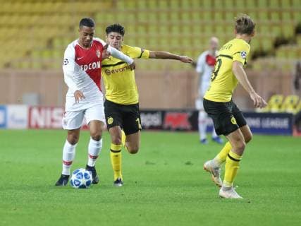 Monaco 11 12 2018 UEFA Champions League 2018 19 Season Group Phase Group A 6 Matchday AS Monaco Borussia Dortmund Mahmoud Dahoud Dortmund and Youri Tielemans Monaco battles for the ball DeFodi535