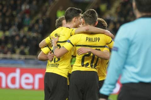 The players of Borussia Dortmund cheer after the goal to 0 1 at the game AS Monaco vs. Borussia Dortmund Football Champions League 11 12 2018 AS Monaco vs. Borussia Dortmund Football Champions League 11 12 2018 Monaco Copyright: xEIBNER MarioxHommesx EP_MHS