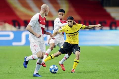 In the fight for the ball v l Andrea Raggi Monaco Sofiane Diop Monaco and Achraf Hakimi Dortmund at the game AS Monaco vs Borussia Dortmund Football Champions League 11 12 2018 AS Monaco vs Borussia Dortmund Football Champions League 11 12 2018 Monaco Copyright: xEIBNER MarioxHommesx EP_MHS