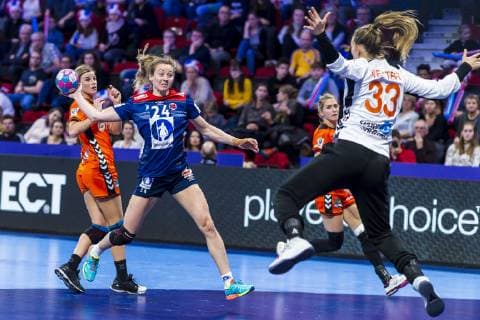 Handball Women European Championship Norway v Netherlands Main Round Group 2 3 Matchday at the Palais des Sports v li Marta Tomac Norway Tess Wester Netherlands Nancy Palais des Sports Jean Weille France
