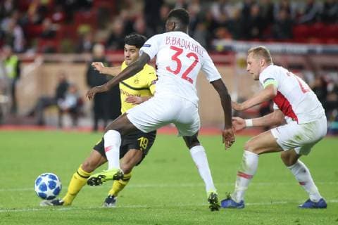 Monaco 11 12 2018 UEFA Champions League 2018 19 Season Group Phase Group A 6 Matchday AS Monaco Borussia Dortmund Mahmoud Dahoud Dortmund and Benoit Badiashile Monaco battles for the ball DeFodi535