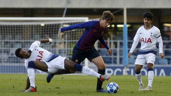Partido de la Champions Youth League entre el Barcelona y el Tottenham. En la imagen, Nicolas Gonzalez. Champions Youth League match between Barcelona and Tottenham. In this picture, Nicolas Gonzalez. 